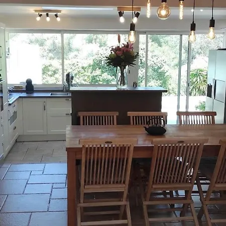 Maison Familiale Avec Piscine 7 Personnes *