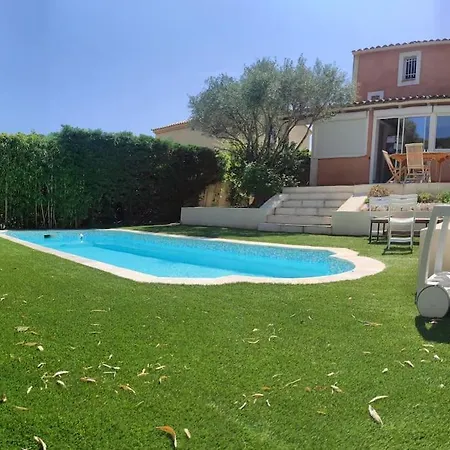 Maison Familiale Avec Piscine 7 Personnes